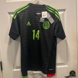 New with tags Mexico jersey